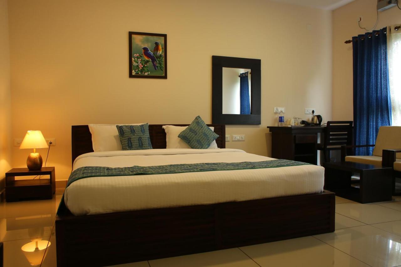 Emerald Hills Club Kochi Exterior foto