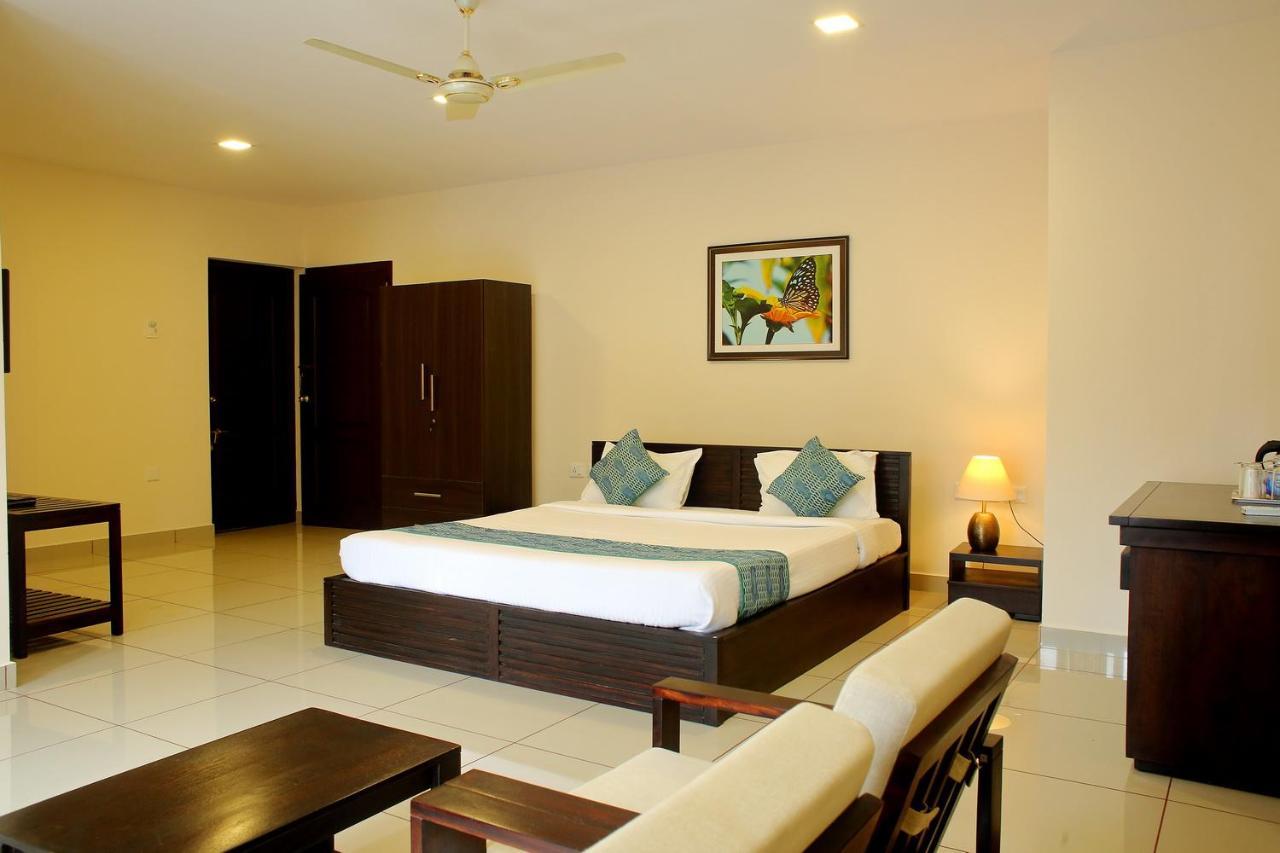 Emerald Hills Club Kochi Exterior foto